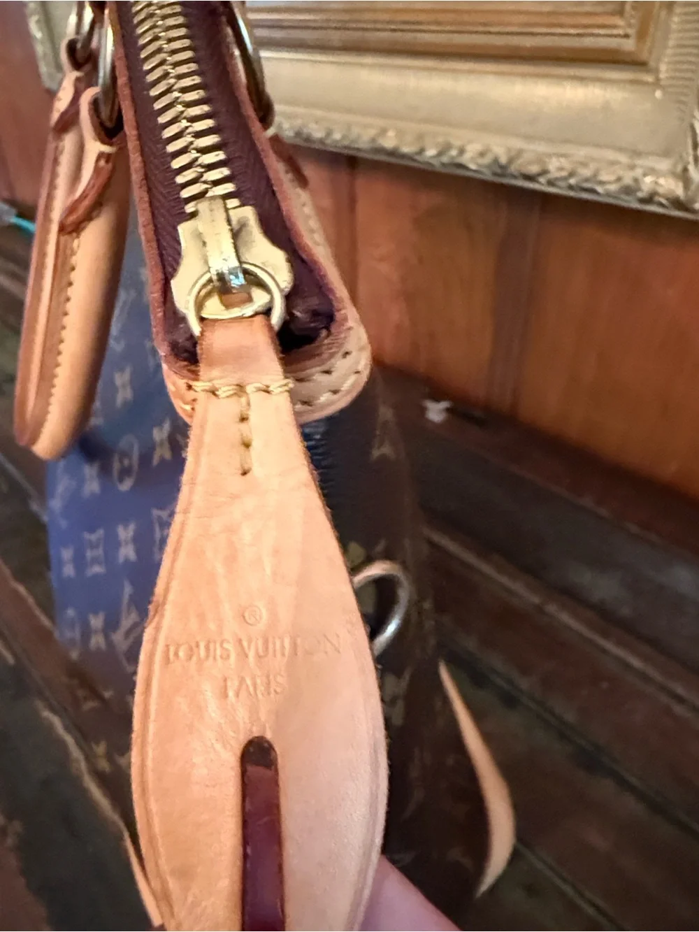 Louis Vuitton Monogram Canvas Tote with Natural Vachetta Trim - Picture 4 of 11